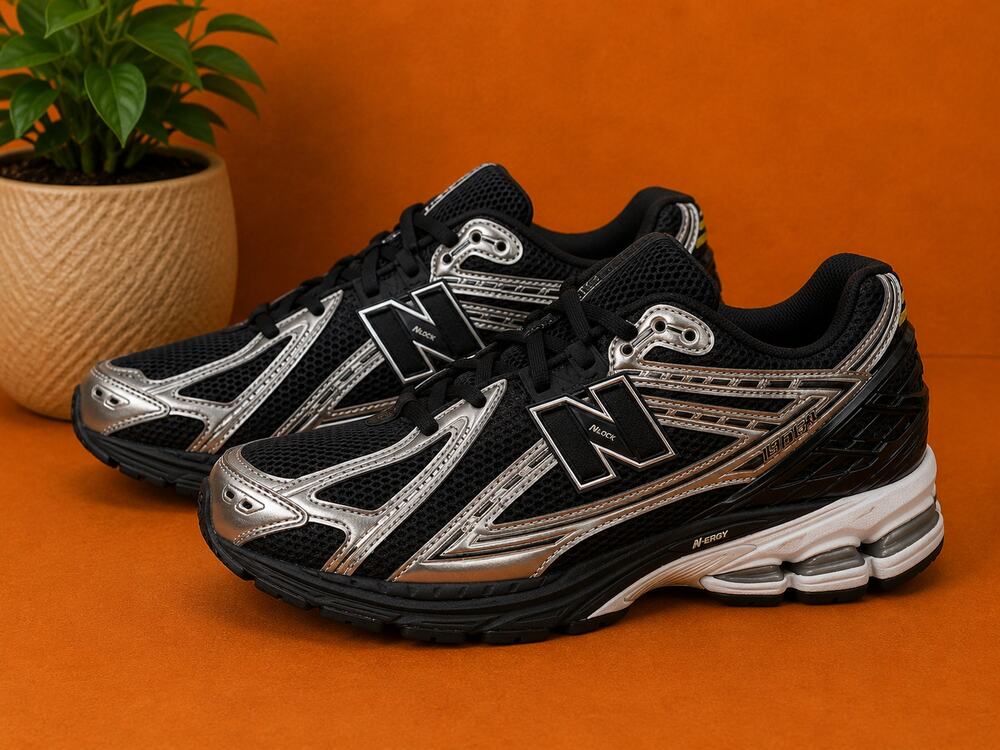 NWT New Balance 1906R Unisex Lifestyle Running Sneakers Unisex 9.5 US